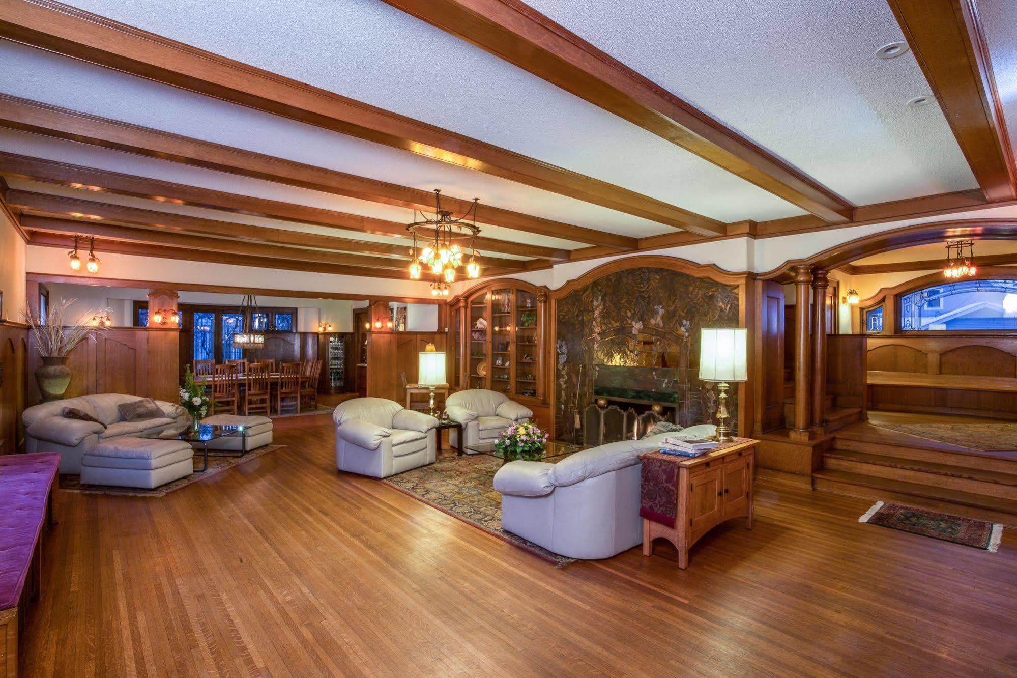 Stewart Inn Wausau Extérieur photo