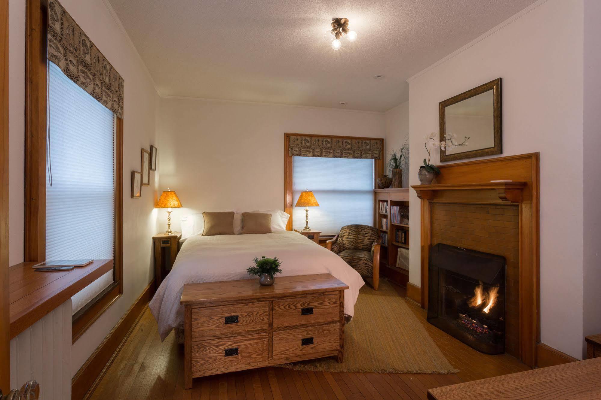 Stewart Inn Wausau Extérieur photo
