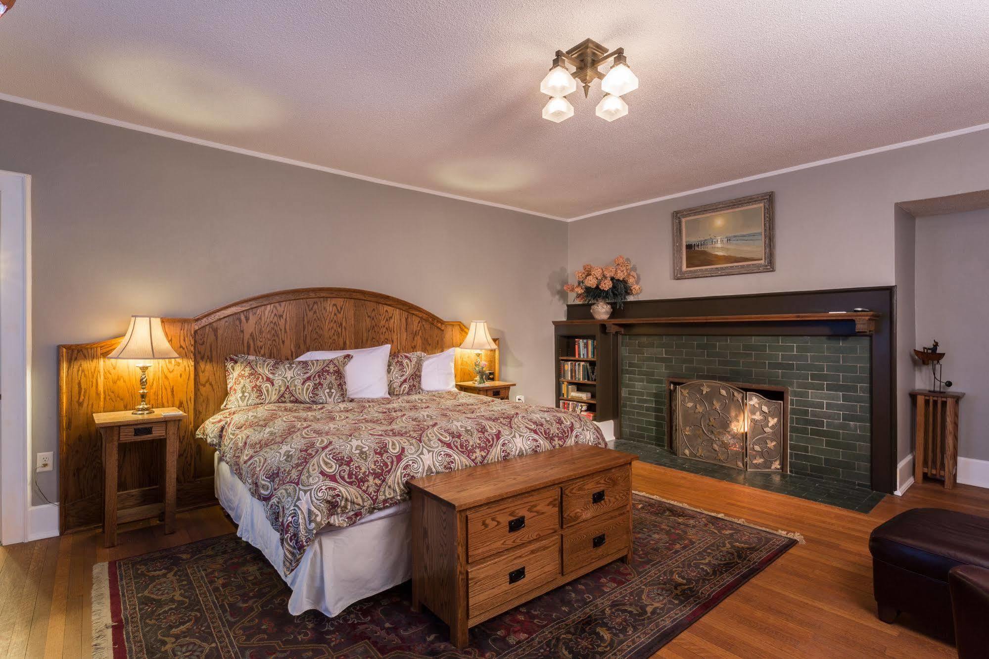 Stewart Inn Wausau Extérieur photo
