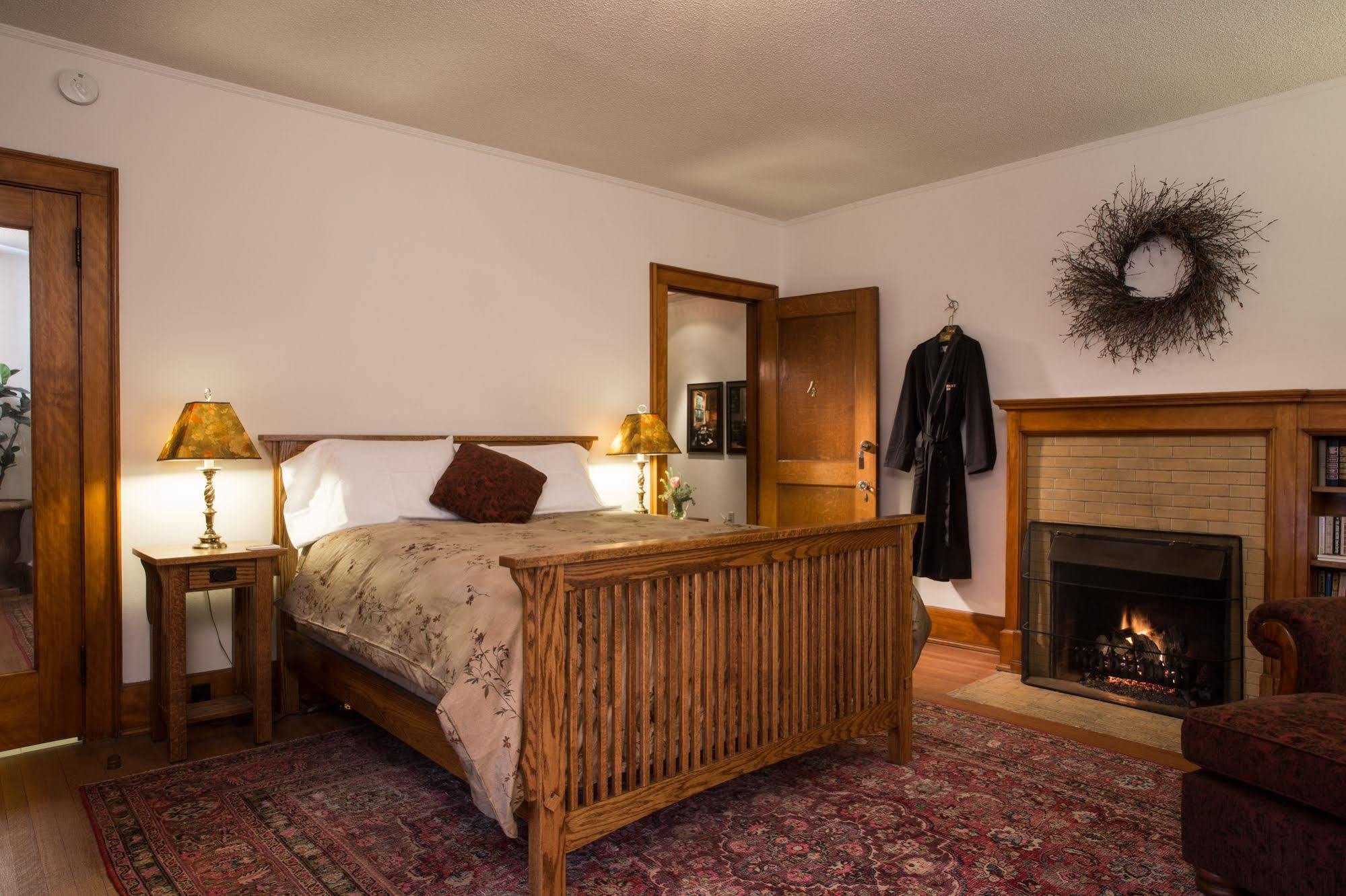 Stewart Inn Wausau Extérieur photo