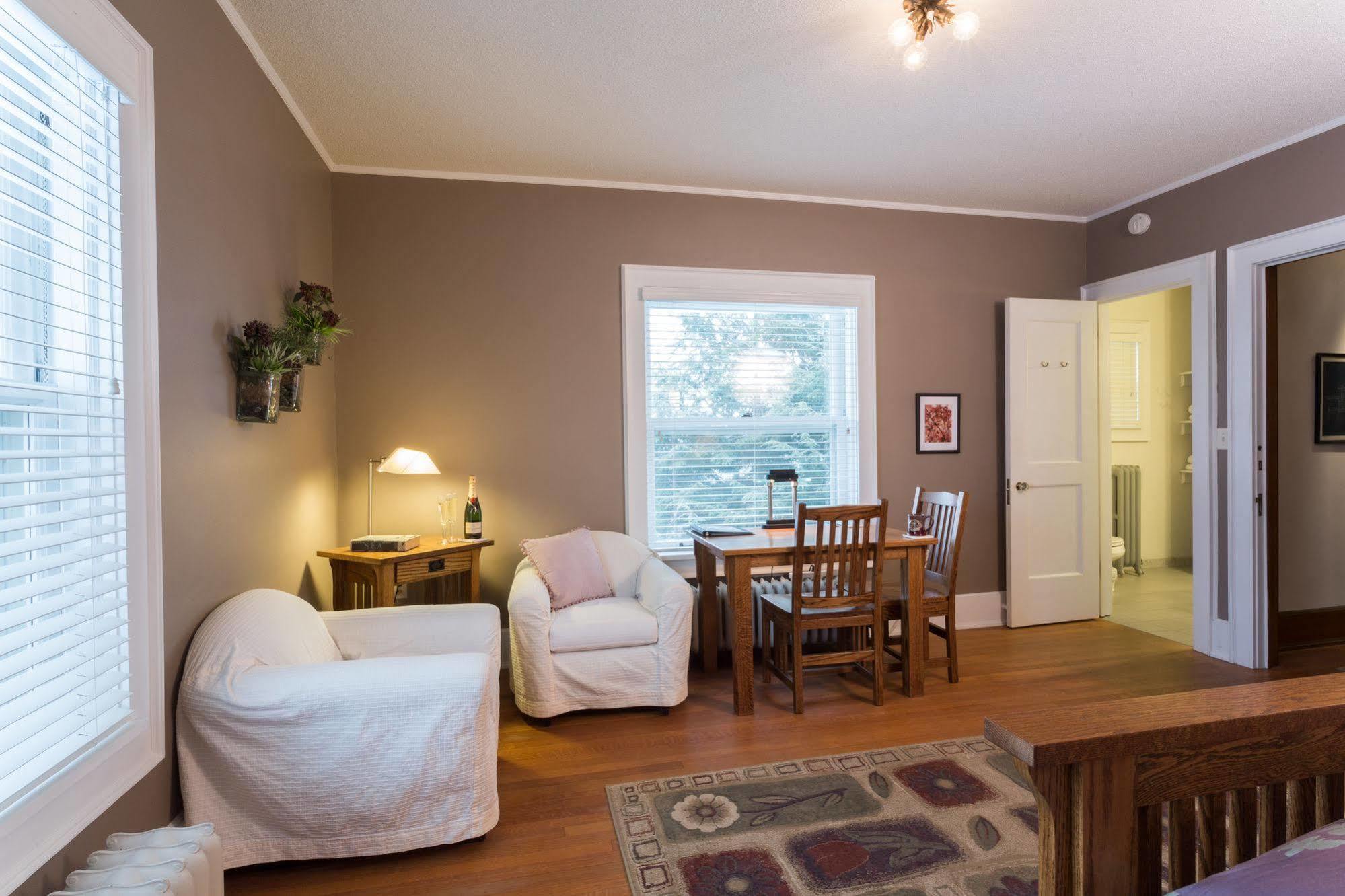Stewart Inn Wausau Extérieur photo